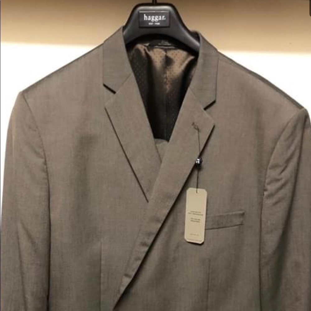 NEW Mens Haggar brown suit 52R WITH TAGS ON IT